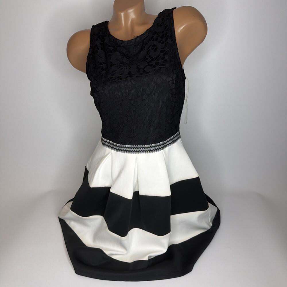 SPEECHLESS Womens Fit + Flare Short Dress Black Sleeveless Party Womens Medium
